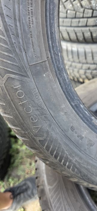 Гуми 2бр 205/60/16 -1бр - 65 евро