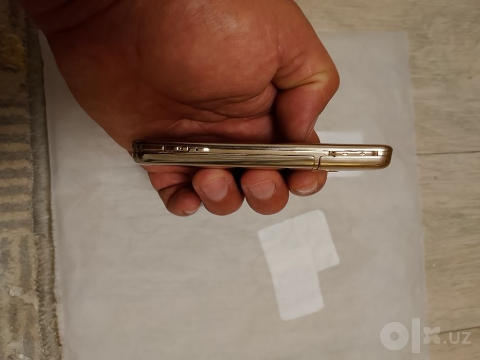 Nokia 6700 gold s