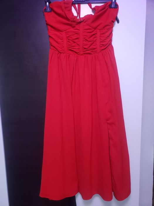 Rochie roșie midi de ocazie Club L London – Mărimea 38