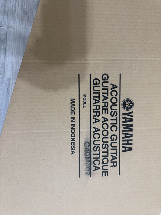 Гитара YAMAHA C40