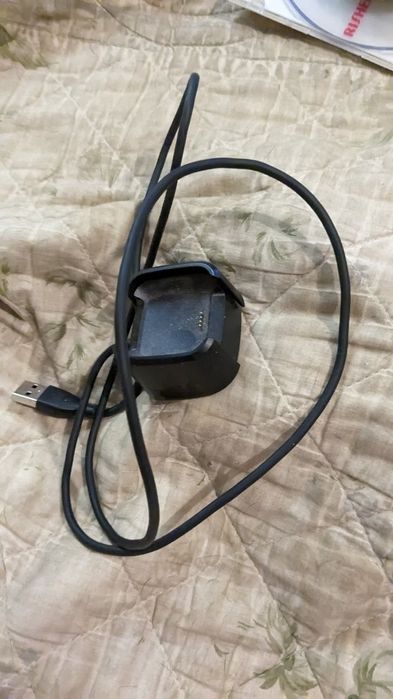 Смартчасы Fitbit versa 1