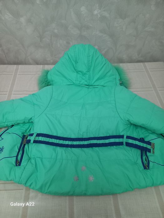 Тёплая Куртка в отличном состоянии