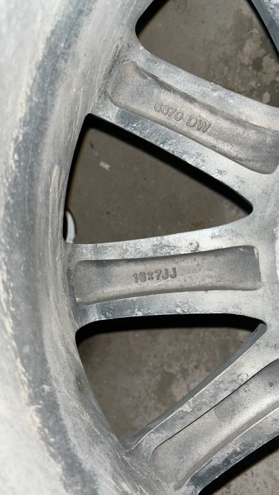 Комплект дисков БМВ е39 R16