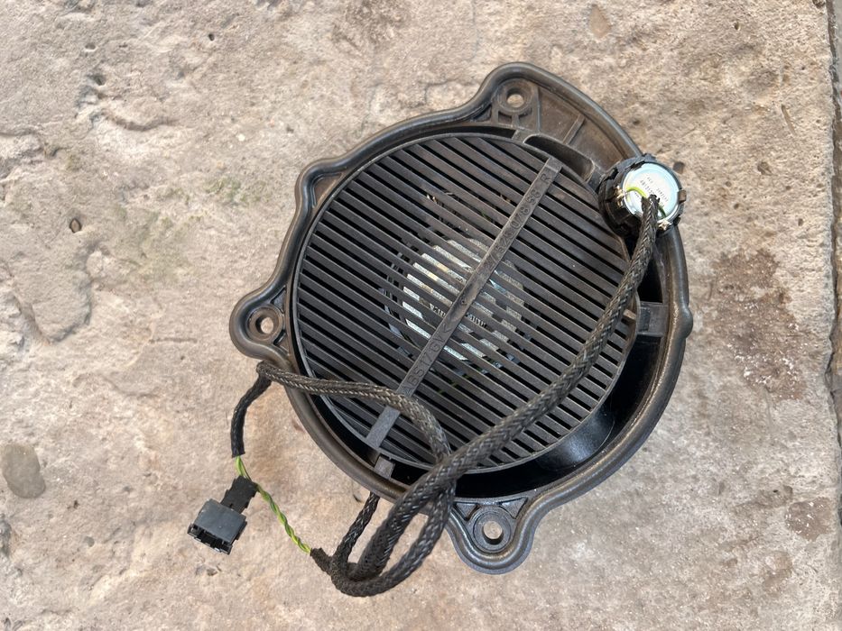 Продам колонки от Мерса оригинал