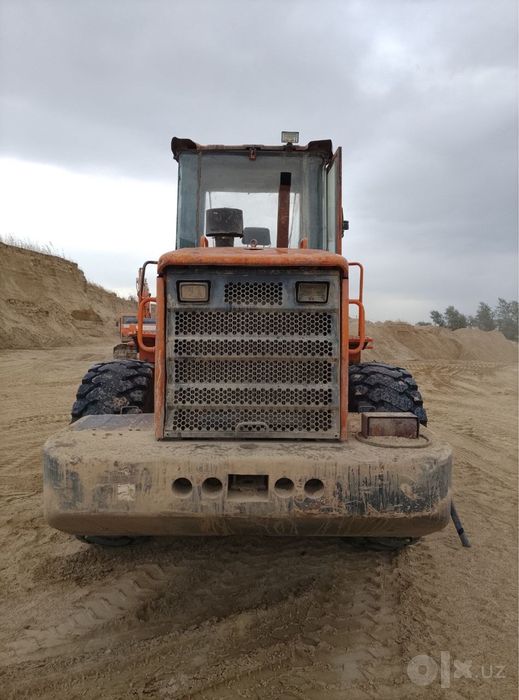 Фронтальный погрузчик SD300N