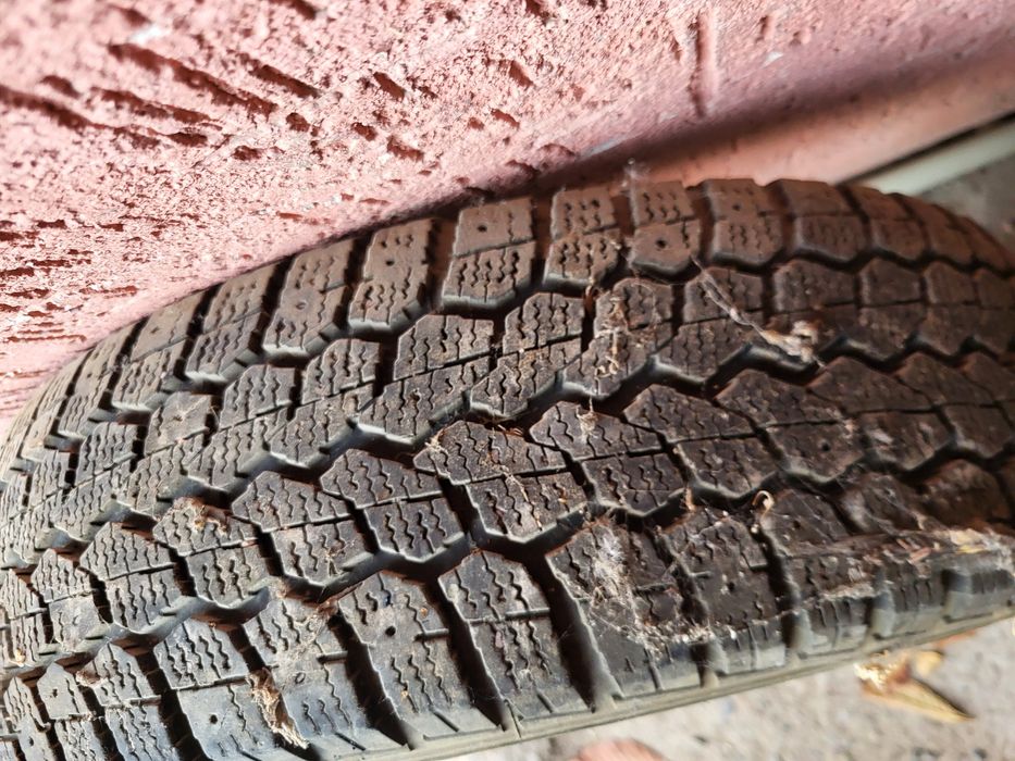 Резина  135/70  R14