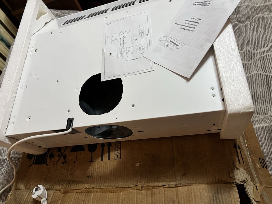 Вытяжка Bosh Новая!