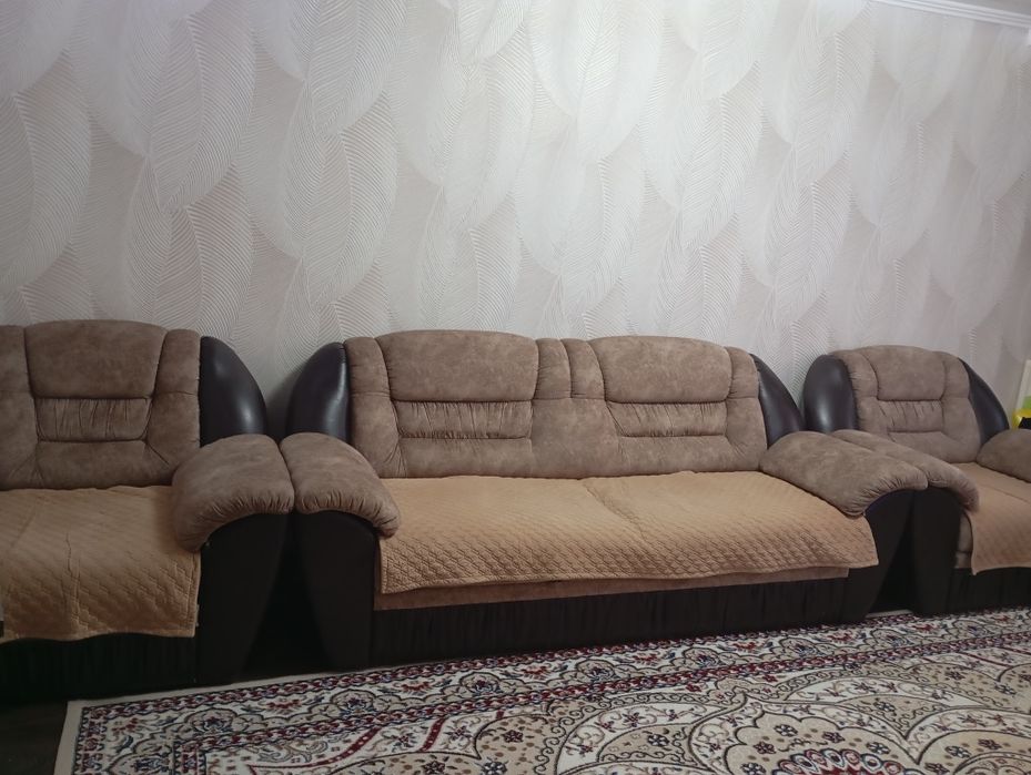 Продам диван и 2 кресла