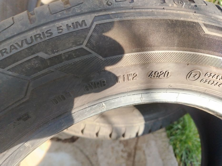 Гуми два броя 195/60/15