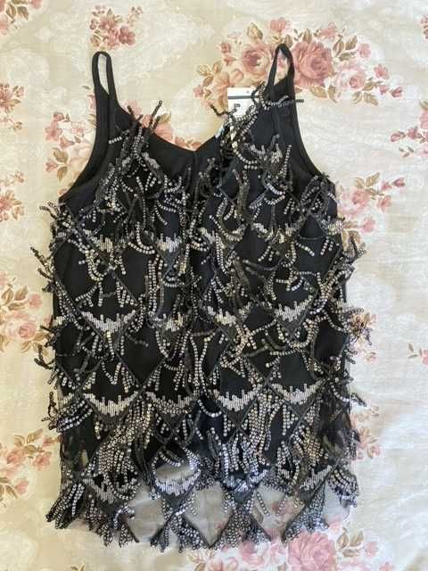 Три броя модерни потници