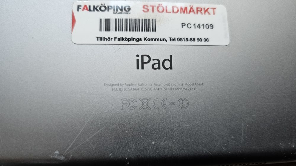 Lot 3 iPad-uri pentru piese