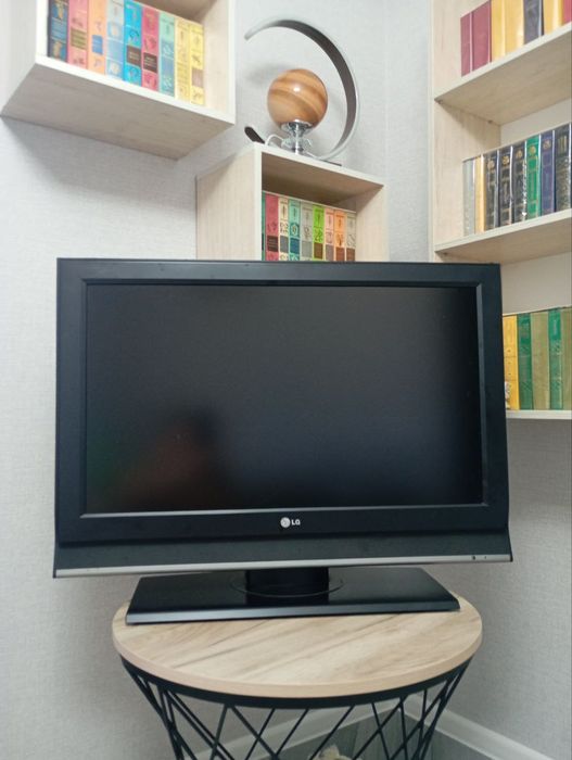 Телевизор lg 32"