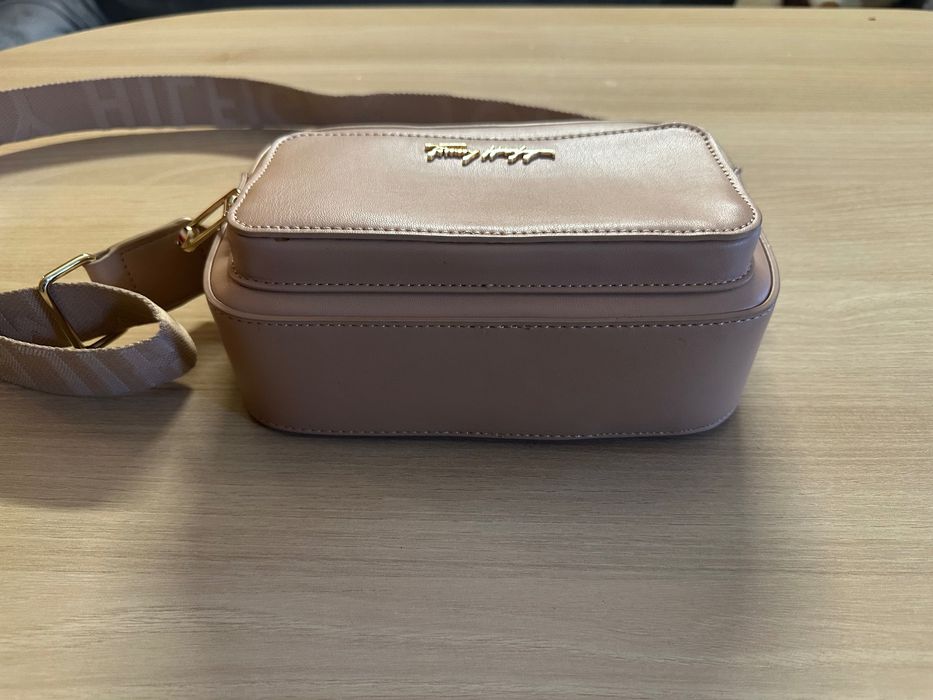 Чанта Tommy Hilfiger