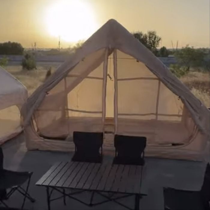 Chodir ( палатка ) dam olish uchun