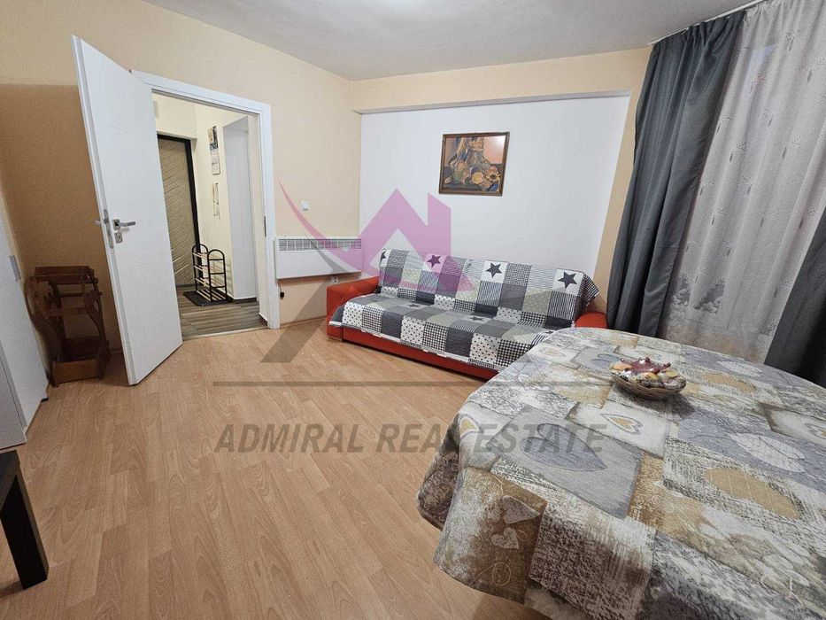 Дава се под наем Тристаен апартамент в Варна, Гръцка махала - 65 кв.м за 648.21 € - Снимка #1