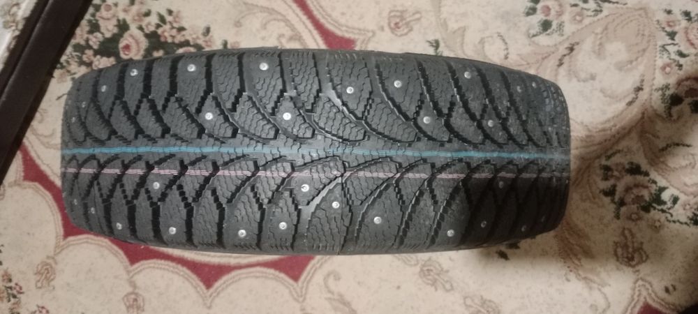 Продам резину новую.