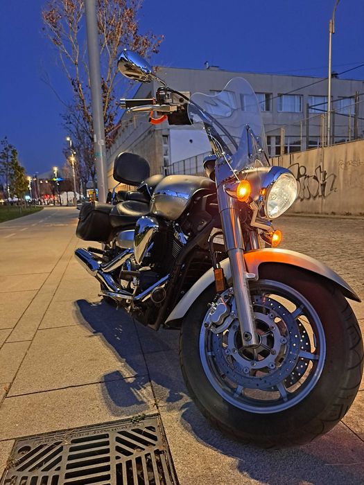 Motocicletă Yamaha xvs1300 cc