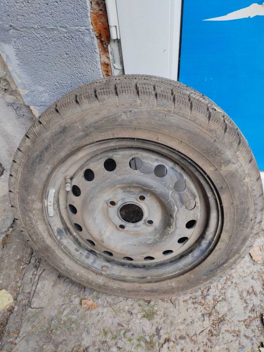 Продам резину с диском