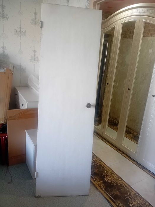 Двери межкомнатные деревянные