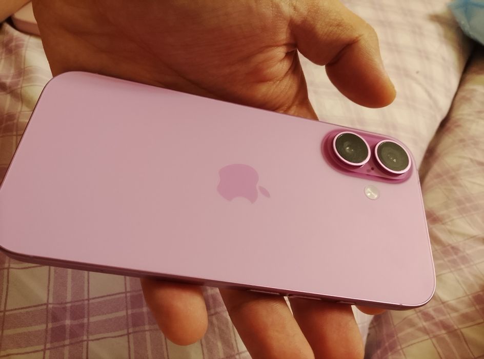 iPhone 16 256gb.