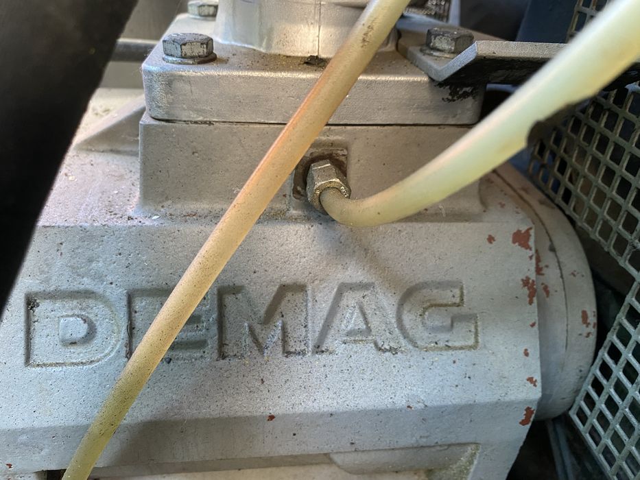 Продам дизельный винтовой компрессор