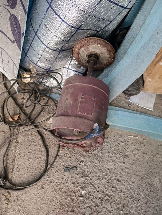 Vulkanizatsiya apparatlari sotiladi