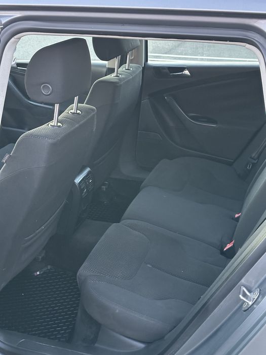 Passat B6 - 2.0tdi - 140 CP - BMP - 2006 - Clima - Pilot - Incalzire - Carlig - Computer - etc..
