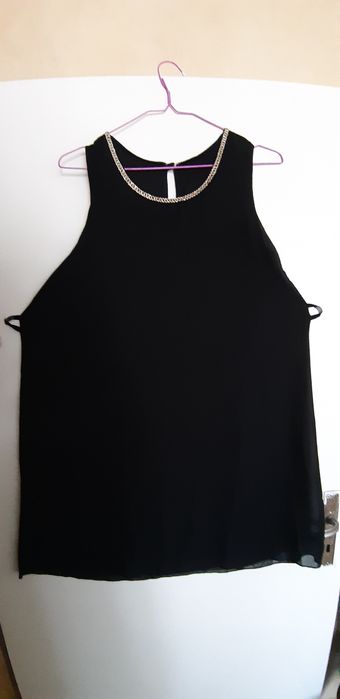 Къса тънка черна рокличка