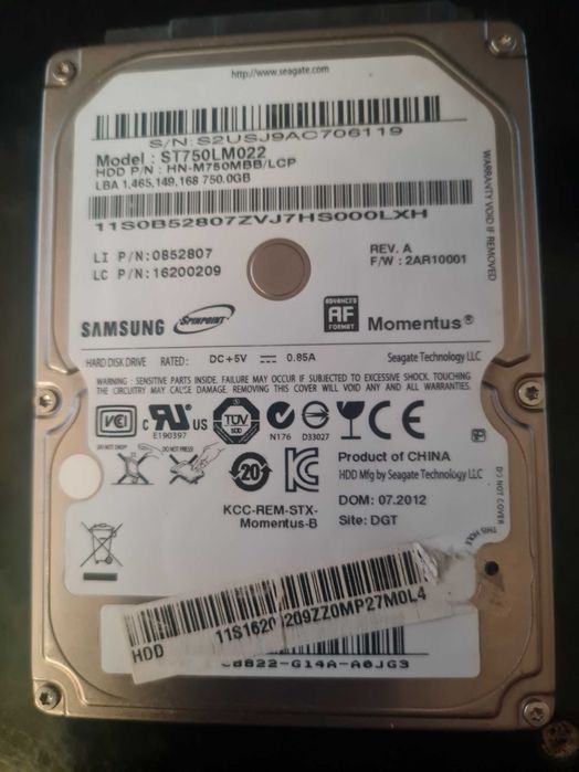 Модуль памяти Kingston HyperX и HD для ноутбука.