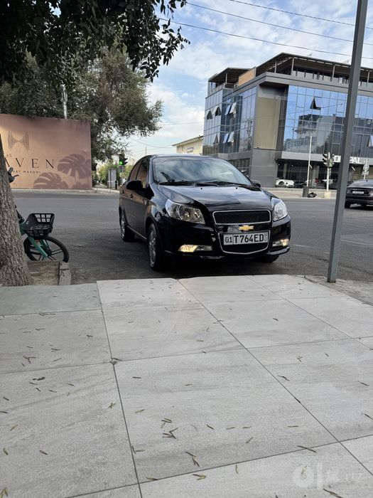 Neksia 3 qora avtomat