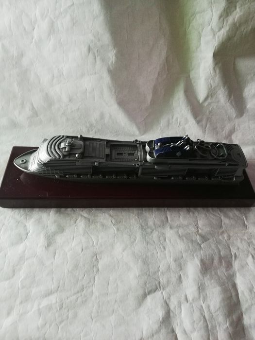 Machetă navă de croazieră