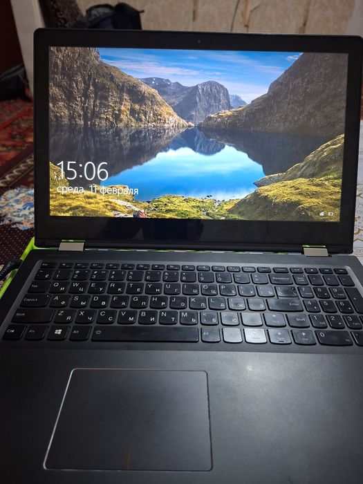 Lenovo     yoga  core i5 Ghz 2.50 2.70
