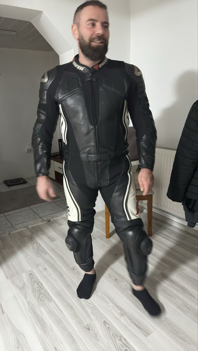 Costum moto Dainese din piele – Bărbat – Mărimea 27
