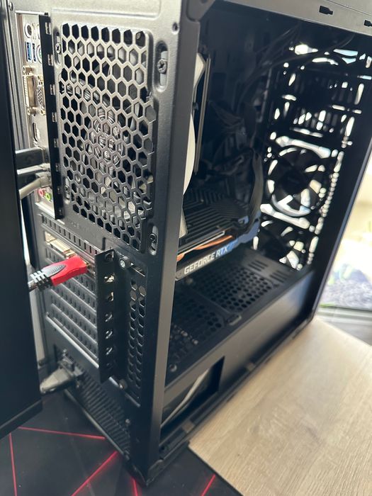 Настолен компютър