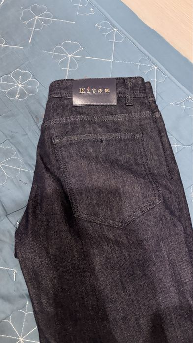джинсы сатылады KITON