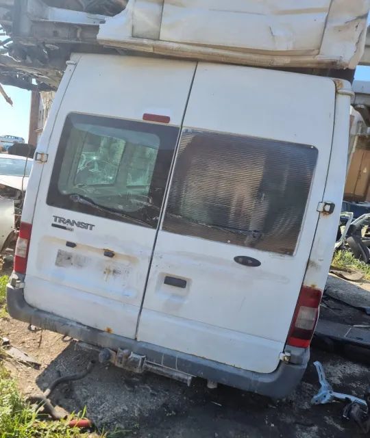 usa portiera stanga dreapta fata spate usa culisanta aripa fuzeta etrier bascula brat stanga dreapta  Ford Transit 6 motor 2.2 tdci QWFA dezmembrez