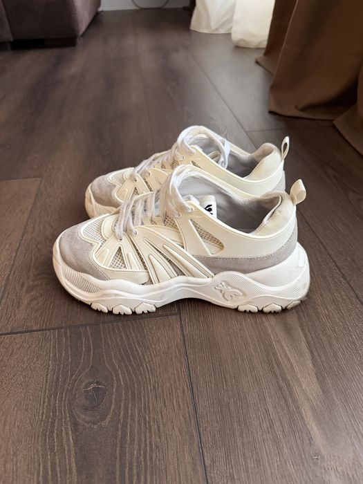 Сникърски Patrizia peppe 37номер