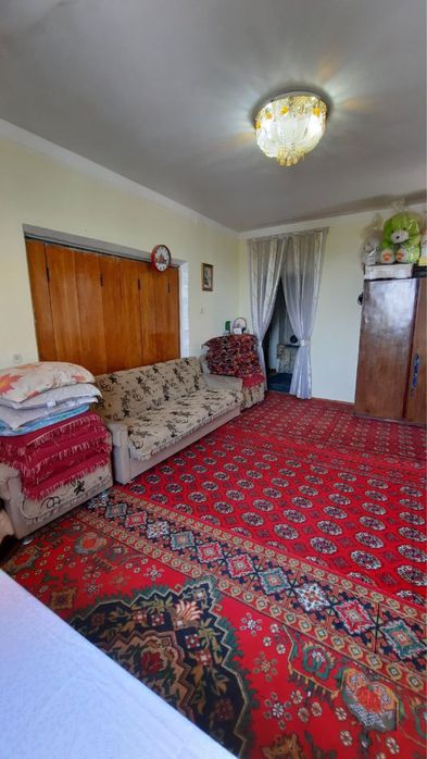 Чиланзар 15.  Продажа 1 комнатная 43 м2. Срочно