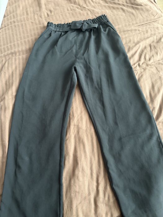 Черен панталон размер 164