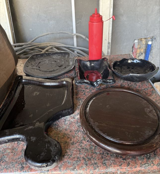 Kafe ichin jixozlar sotiladi