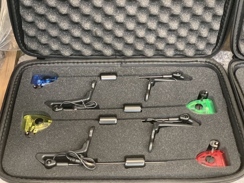 Vand 2 modele de swingheri 4 bucati plus penar
