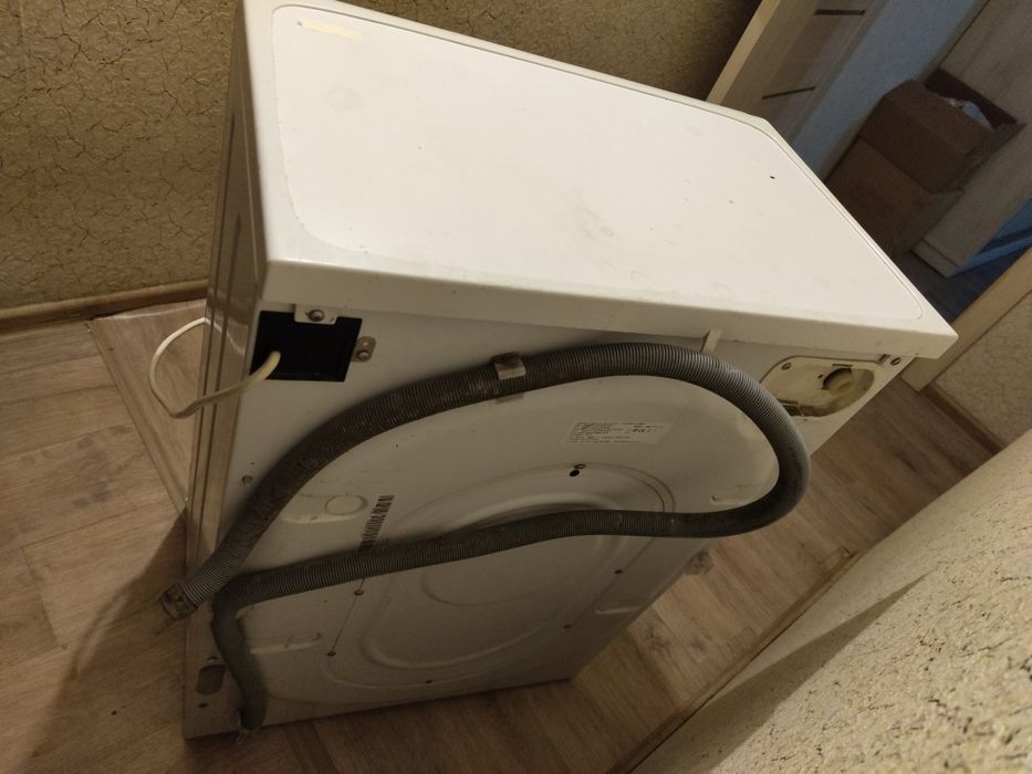 Продам стиральную машину