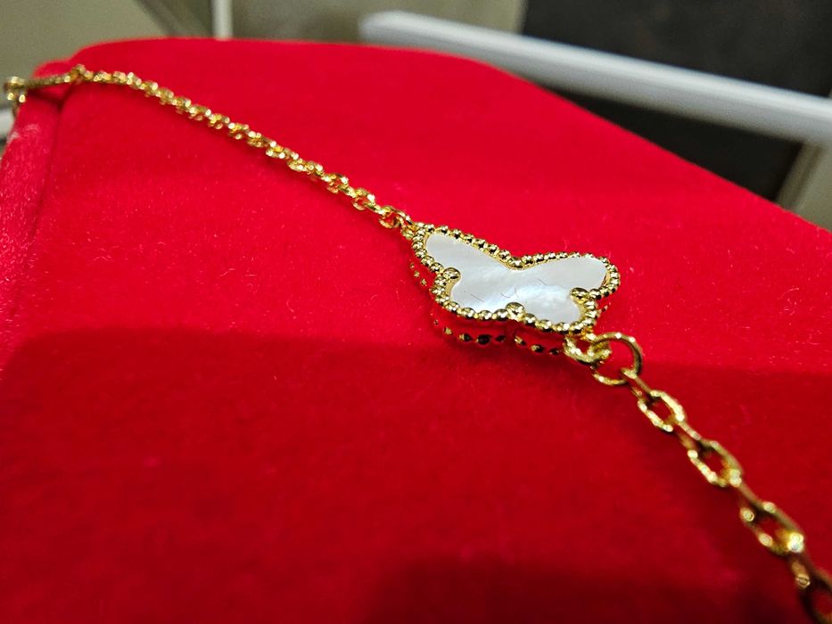 Van Cleef & Arpels VCA Gold Sweet Alhambra Butterfly Дамска Гривна