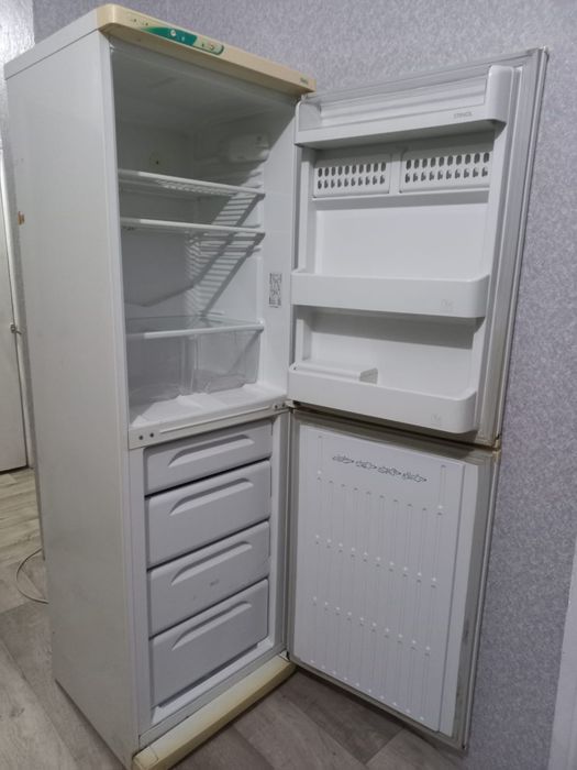Продам холодильник Stinol