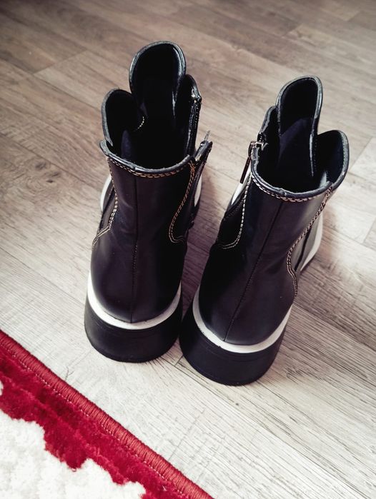 Продам обувь женский