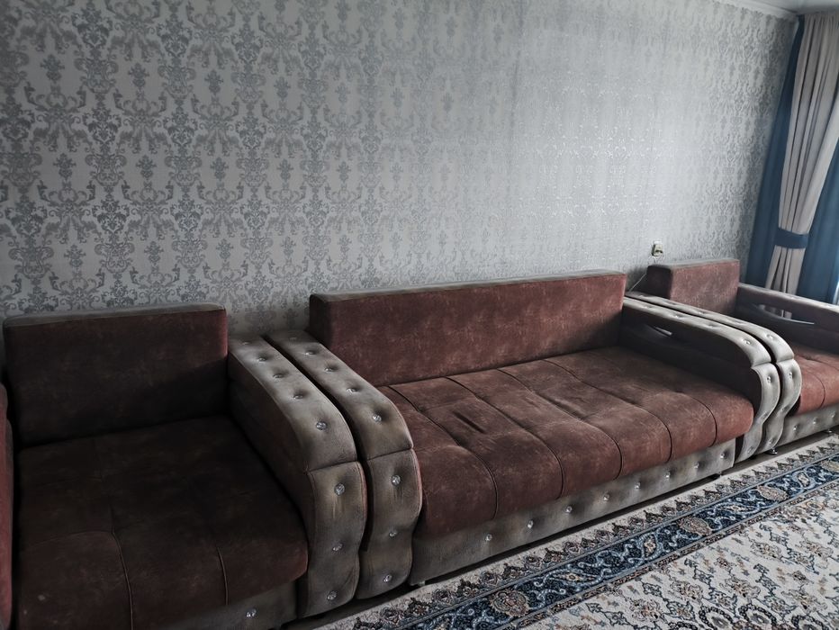 Диван с креслами