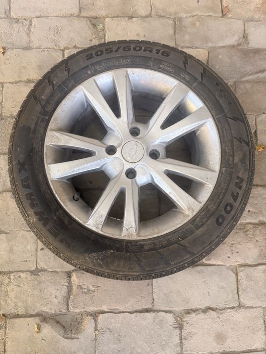 205/60 r16 balon diska sotiladi