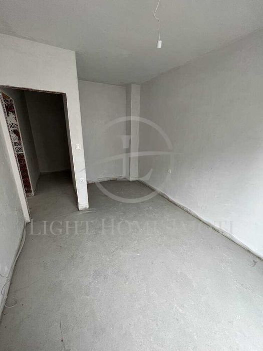 Продава се Двустаен апартамент в Пловдив, Христо Смирненски - 70 кв.м за 1458 €/кв.м - Снимка #1