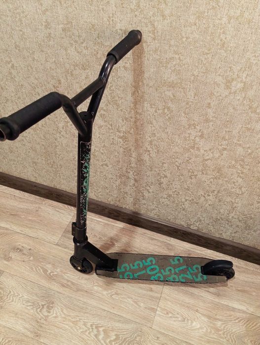 Трюковой самокат