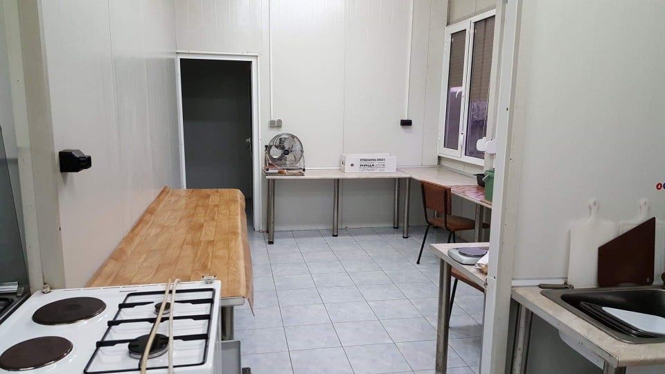 Продава се Промишлена сграда в с. Могила, Област Ямбол - 920 кв.м за 102 €/кв.м - Снимка #6